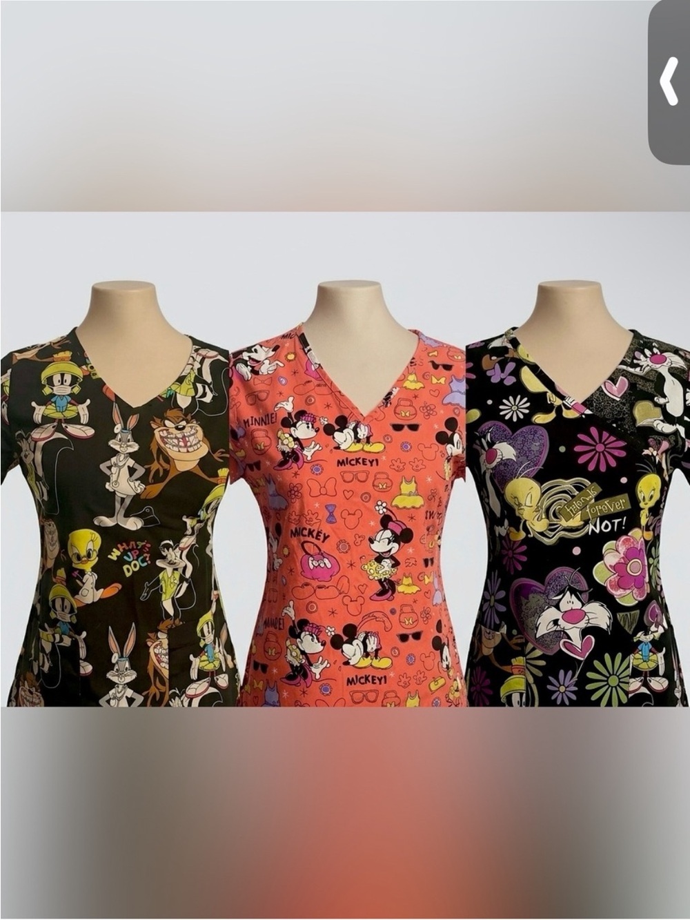 ⚡️ SET OF 3 Vintage SCRUBS
Warner Bros. Looney Tunes & Disney in XS